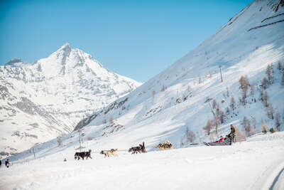 Wassersportaktivitäten auf dem See von Tignes